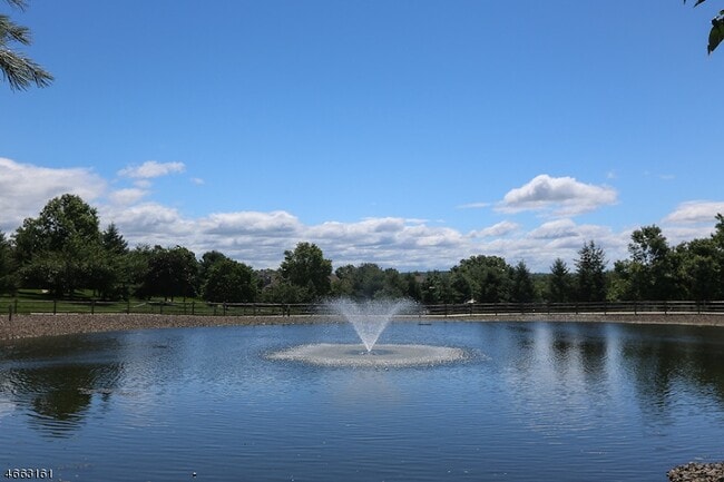 Building Photo - 64 Sycamore Ct