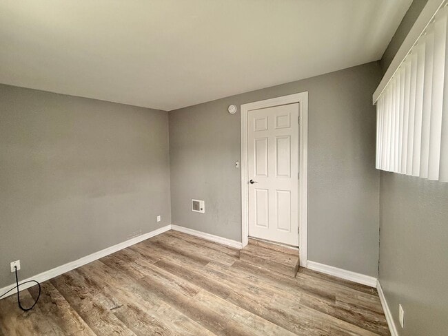 Building Photo - 4041-43 National Ave