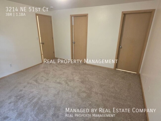 Building Photo - 3214 NE 51st Ct