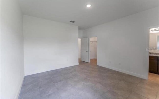 Building Photo - 3389 SW 126th Lane Rd