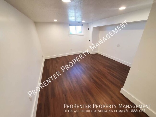 Building Photo - 145 W 200 N