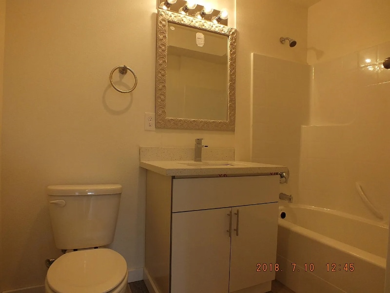 Building Photo - 12544 15th Ave NE