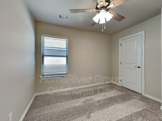 Building Photo - 8400 NW 163rd Ter