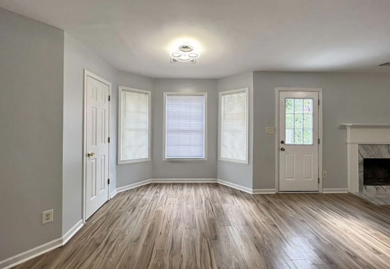 Building Photo - 1060 Grace Dr