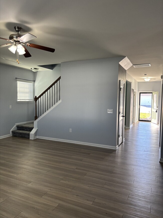 Building Photo - 145 Relict Dr