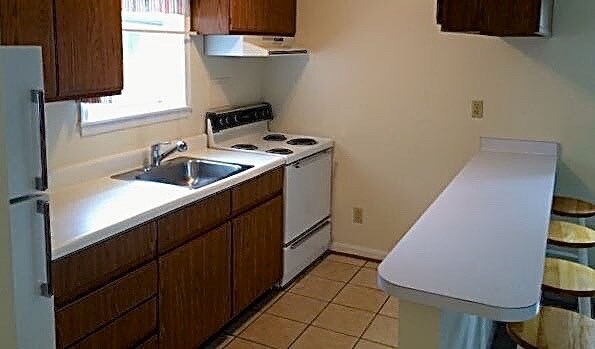 Building Photo - 1213 Hazel St