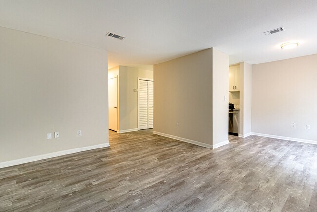Building Photo - 1306 Keturah St