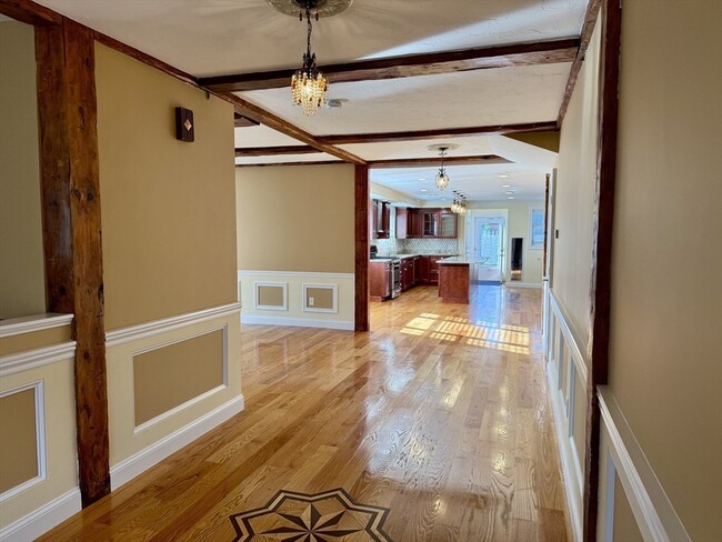 Building Photo - 722 Lowell St