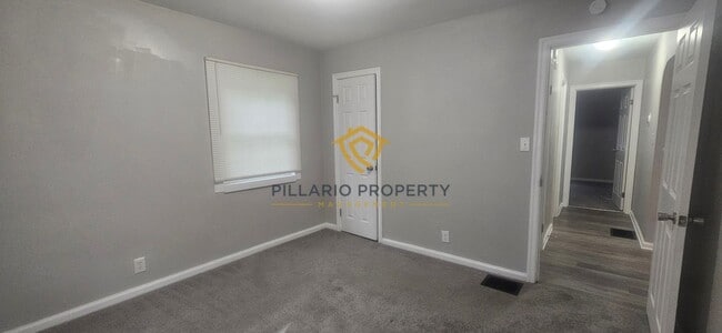 Building Photo - 3527 N Chester Ave