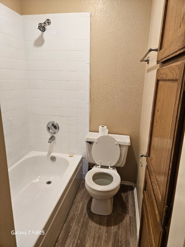 Building Photo - 2403 Ventura Dr