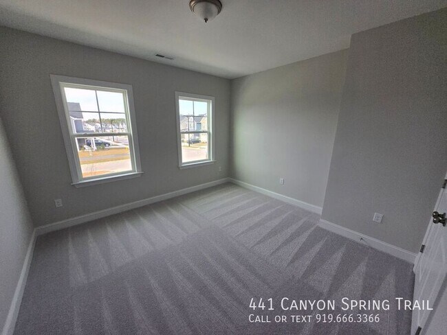 Building Photo - 441 Canyon Spring Trl