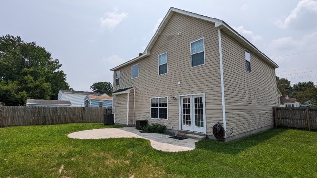 Building Photo - 418 Munden Ave