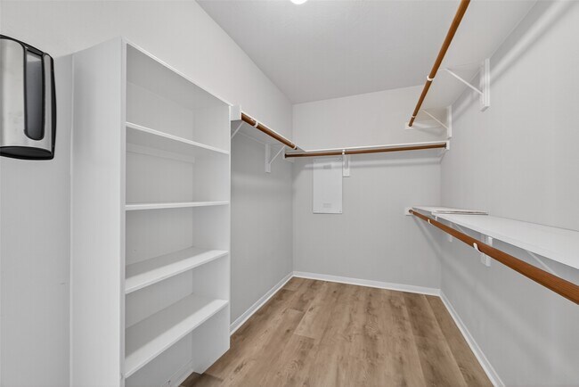 Building Photo - 13206 Barton Meadow Ln