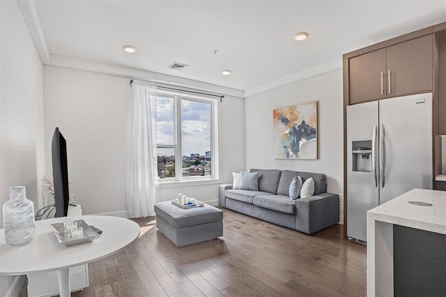 Building Photo - 6401 Park Ave