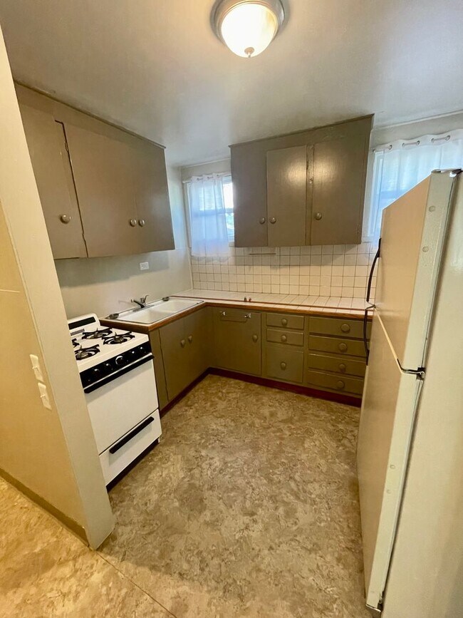 Building Photo - 523-525 NW 11th St