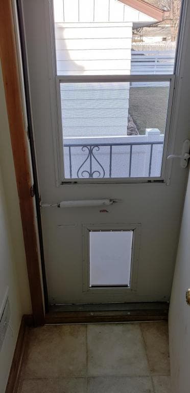 Building Photo - 1602 Hanaford Ave