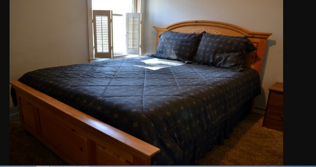 Building Photo - Furnished Seasonal or Long term  for 8 ppl. near heavenly Avail. 04/15/26!