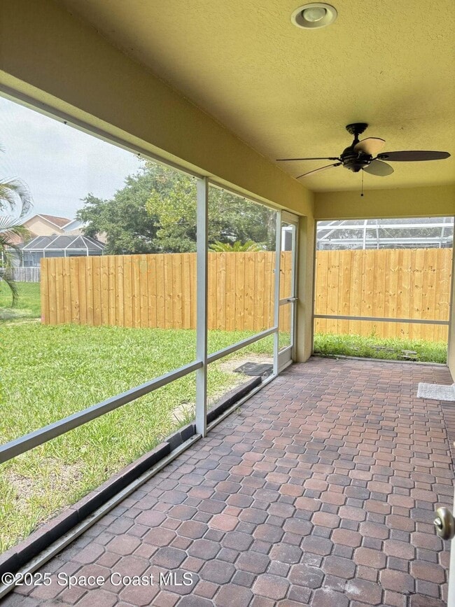Building Photo - 791 Sunset Lakes Dr