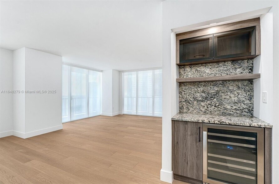 Building Photo - 50 Biscayne Blvd