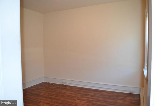 Building Photo - 400 Richey Ave