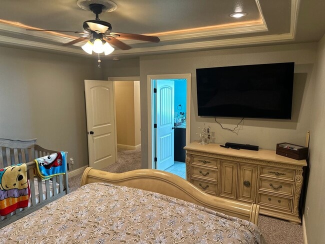 Building Photo - Available March 1st!  Modern 5-Bedroom 4-Bathroom Home in SW Bentonville