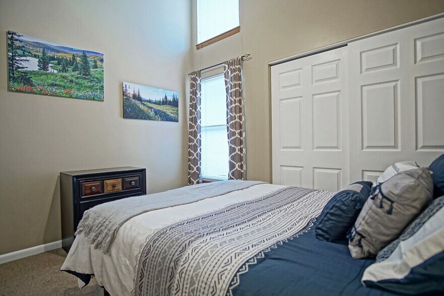 Building Photo - 2908 Mountaineer Cir