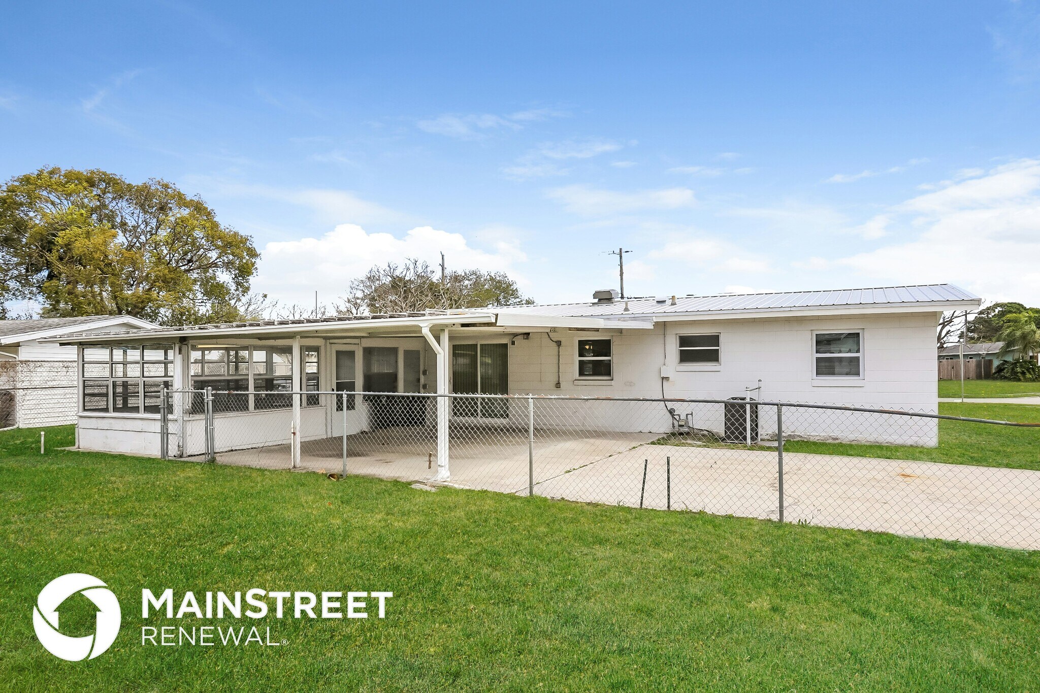 Building Photo - 500 Fern Ave