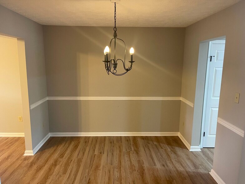 Building Photo - 254 Loch Cir