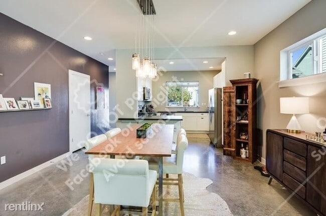 Building Photo - 3 br, 2 bath House - 5616 South 1st St 9 9