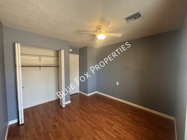 Building Photo - 4780 W Lessing Ln