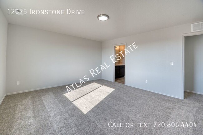 Building Photo - 4 WEEKS FREE RENT IF MOVED IN BY 4/15! Mod...