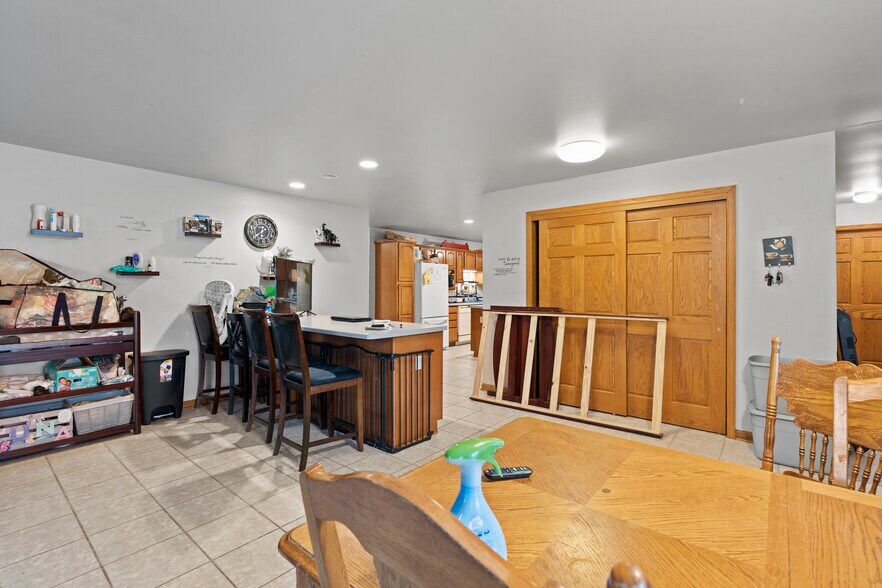 Breakfast Island - 21335 Northcape St