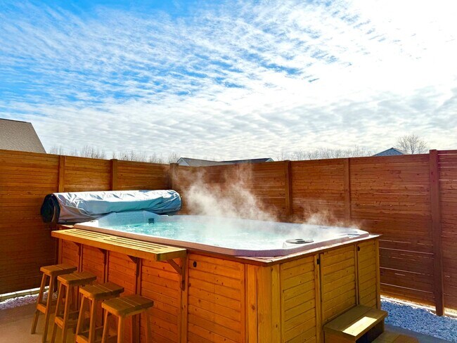 Building Photo - 1013 Berry Bnd