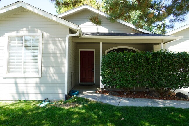 Primary Photo - 5903 S Snowdrop Pl