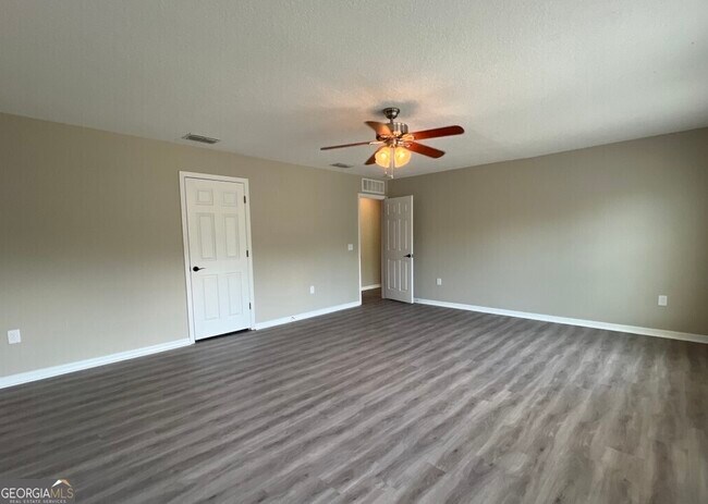 Building Photo - 405 Brooklet Cir