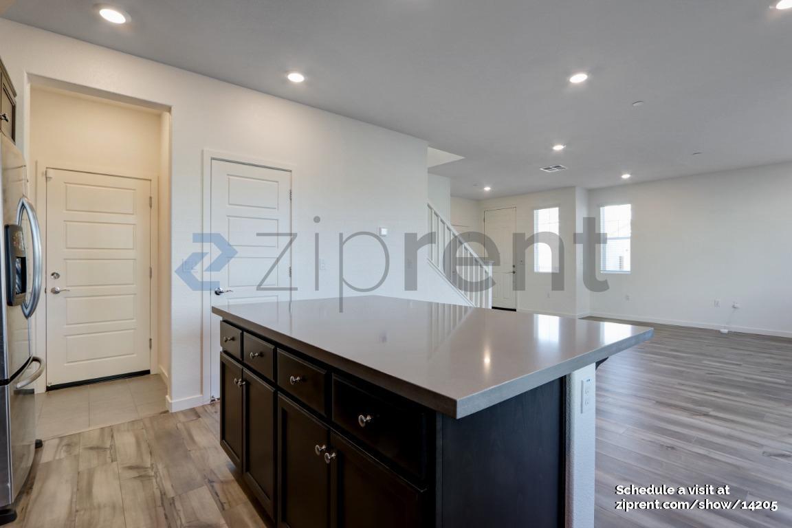 Building Photo - 1300 Renewal Ln