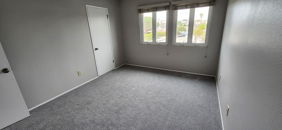 Bedroom #2 13'x 11' - 1100 Opal St