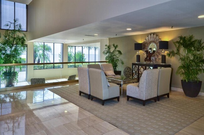 Building Photo - 3301 Bayshore Blvd