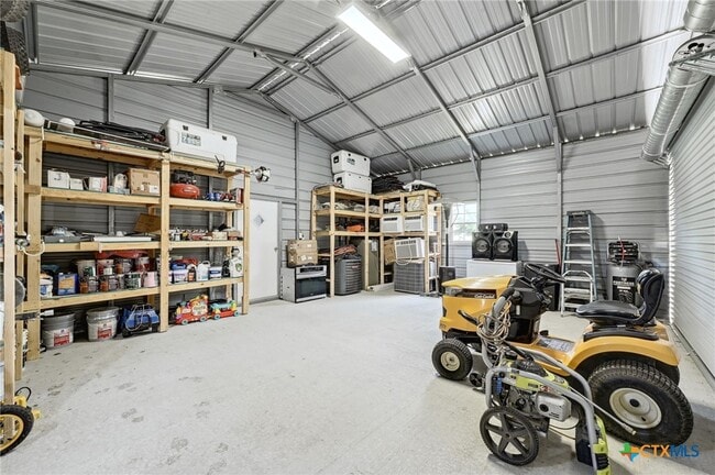 Building Photo - 401 Co Rd 368