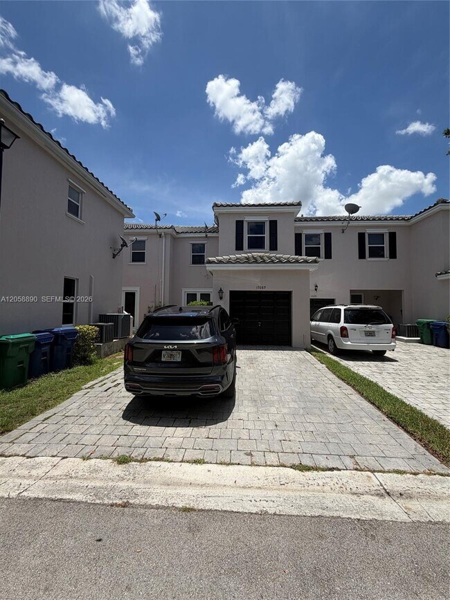 Building Photo - 17089 SW 93rd St