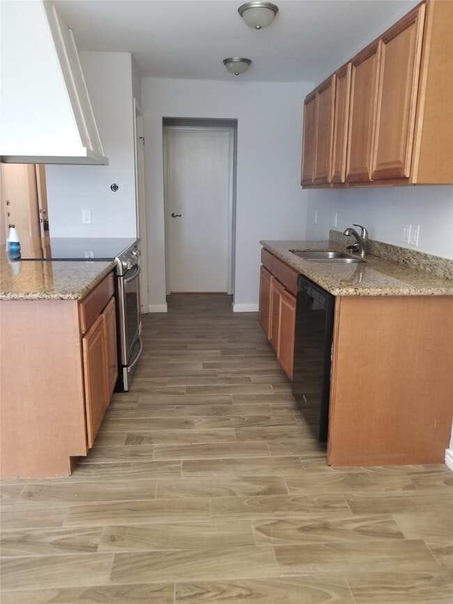 Building Photo - 18103 Autumn Hills Dr