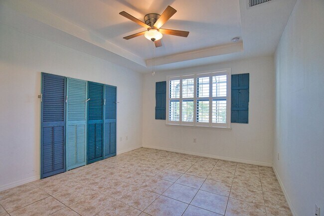 Building Photo - Annual Unfurnished 2 Bedroom 2 Bathroom Ho...