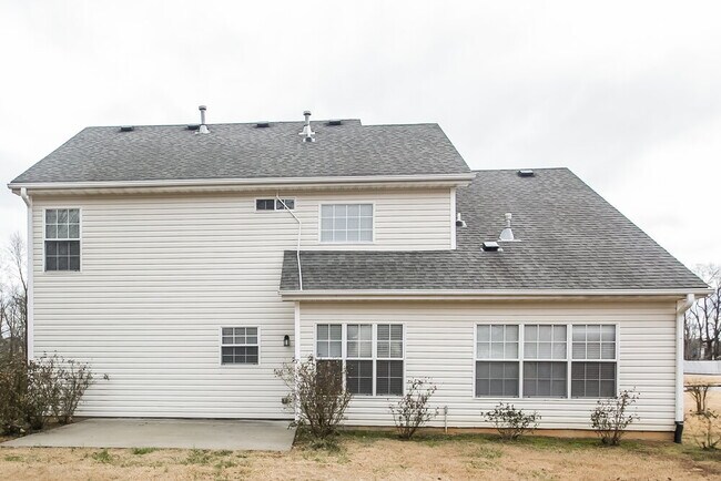 Building Photo - 717 White Dove Dr