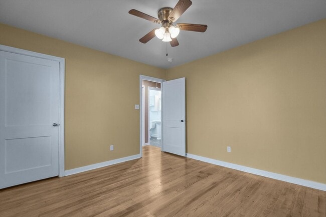 Building Photo - Cozy 2 Bedroom, 1 Bathroom Home in Manches...