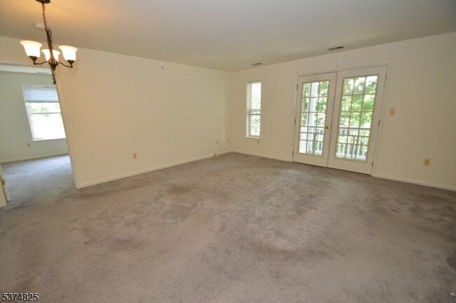 Building Photo - 21 Jenny Lind St