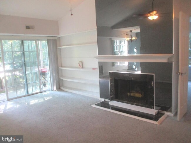 Building Photo - 204 Beacon Hill Dr
