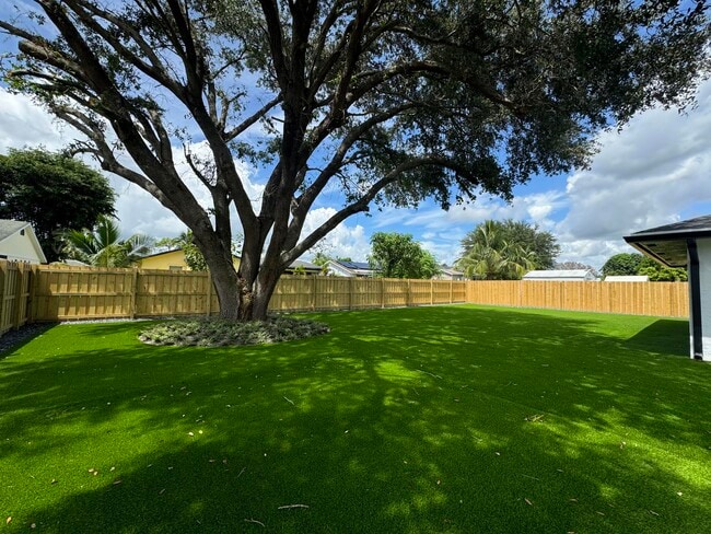Building Photo - 158 Cordoba Cir