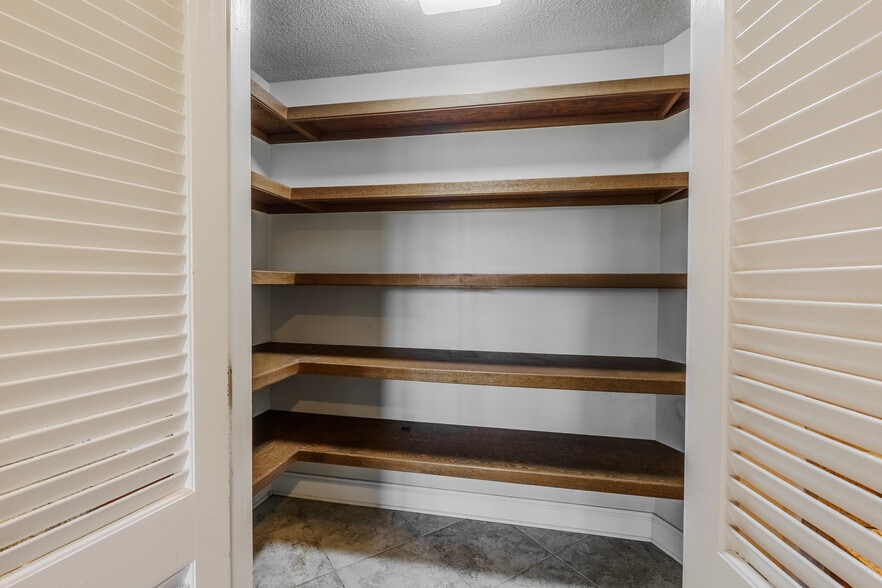 Building Photo - 218 Baltusrol Rd