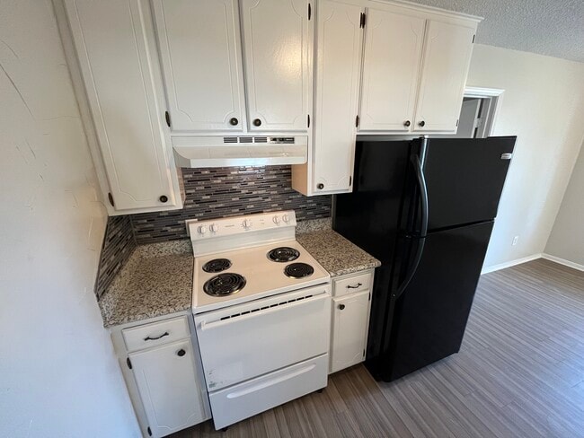 Building Photo - 13483 Rhudy Dr