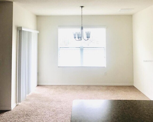 Building Photo - 2222 Sequoia Way